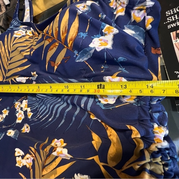 New SHORE SHAPES One-Piece Swimwear Women Sz 12 Blue w/ Multicolor Floral Hawaii - Picture 7 of 9